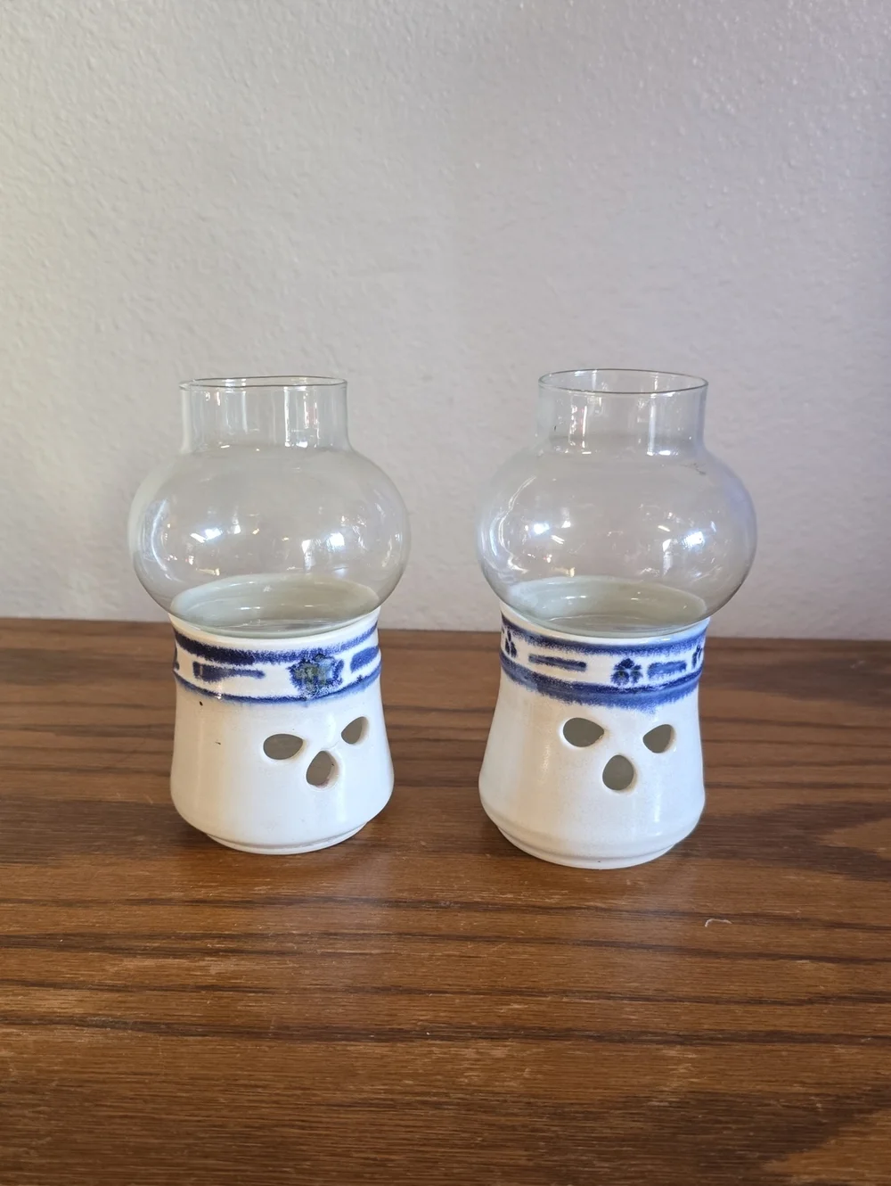 1987 Ceramic Blue and White Tea Light Holders (Set of 2) Tote 14